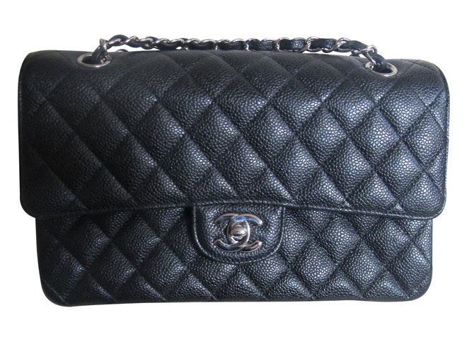 Timeless Chanel Handbags Black Leather  ref.10255