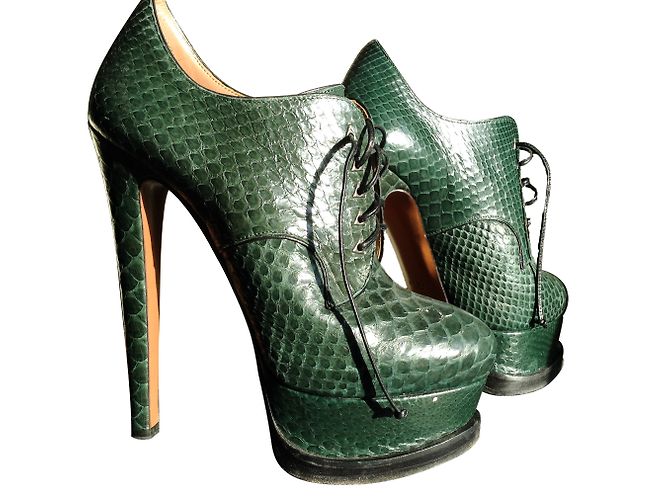 Escarpins à plateforme Alaïa Vert Cuir 39