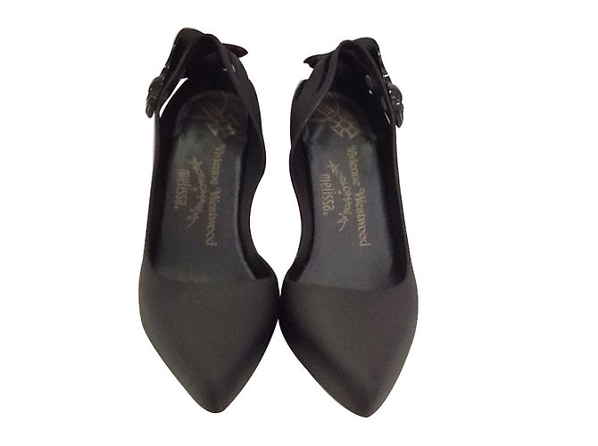 Melissa Tacones Negro