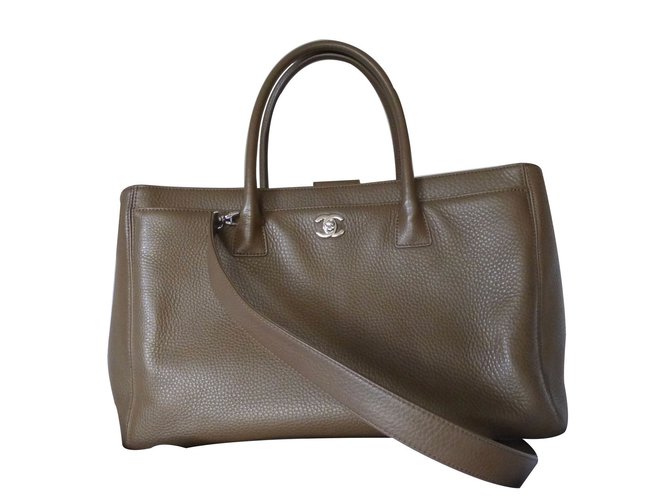 Chanel Handbags Khaki Leather  ref.11109