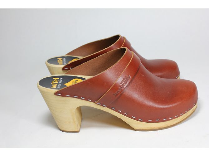 Swedish Hasbeens Clogs Brown