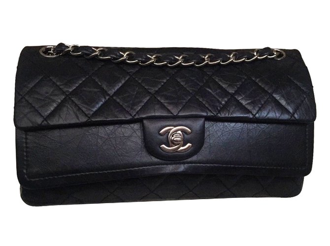Timeless Chanel Handbags Black Leather  ref.11602