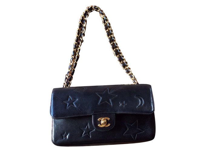 Timeless Chanel Handbags Black Leather  ref.12131