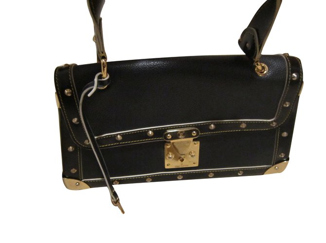 Louis Vuitton Handbags Black Leather  ref.12870