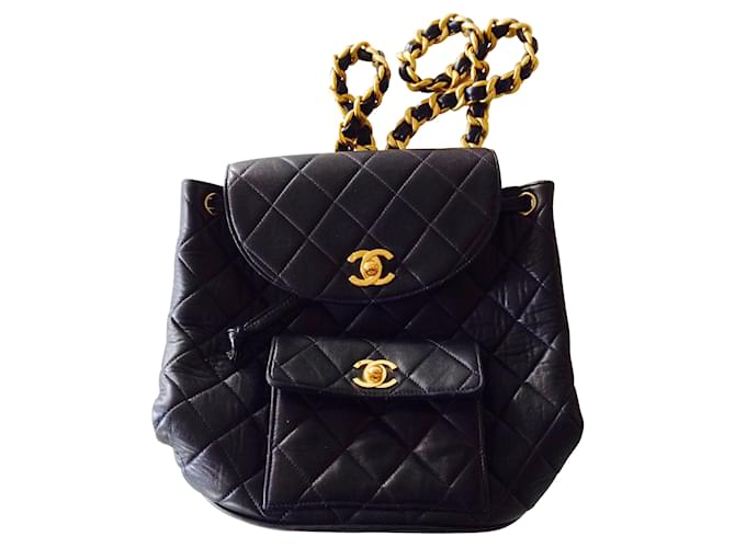 Chanel Backpacks Black Leather  ref.12947