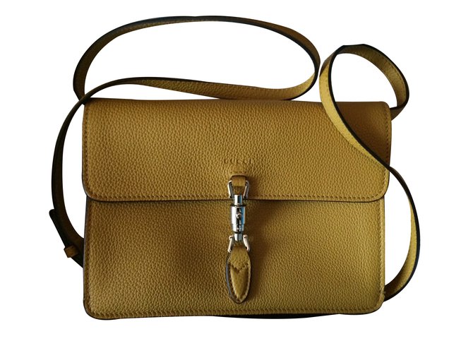 Gucci Clutch bags Mustard Leather  ref.13001