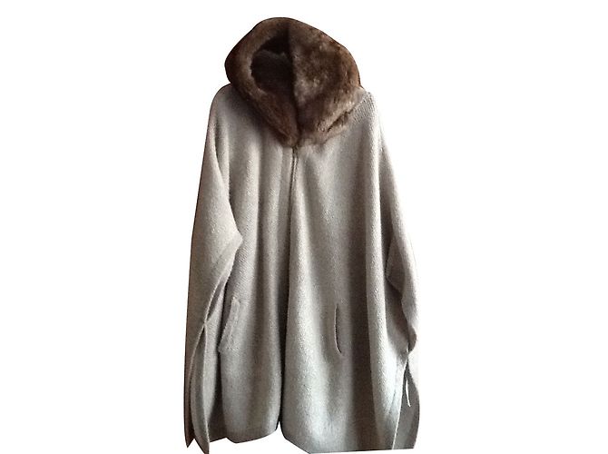 Zara Coats, Outerwear