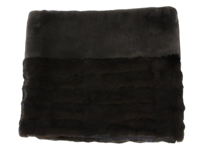 Louis Vuitton Scarves Brown Fur  ref.13254