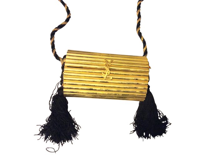 Yves Saint Laurent Clutch-Taschen Golden Metall  ref.13733