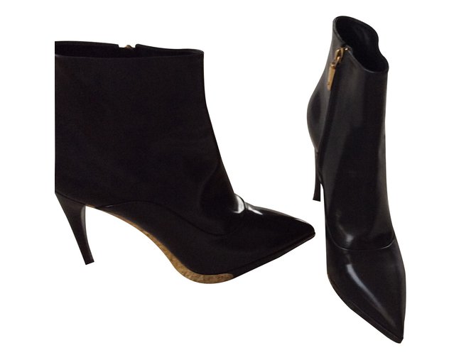 Louis Vuitton Ankle Boots Grey Leather  ref.13833