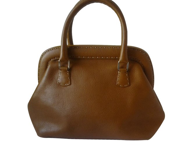 Fendi Handbags Caramel Leather  ref.13889