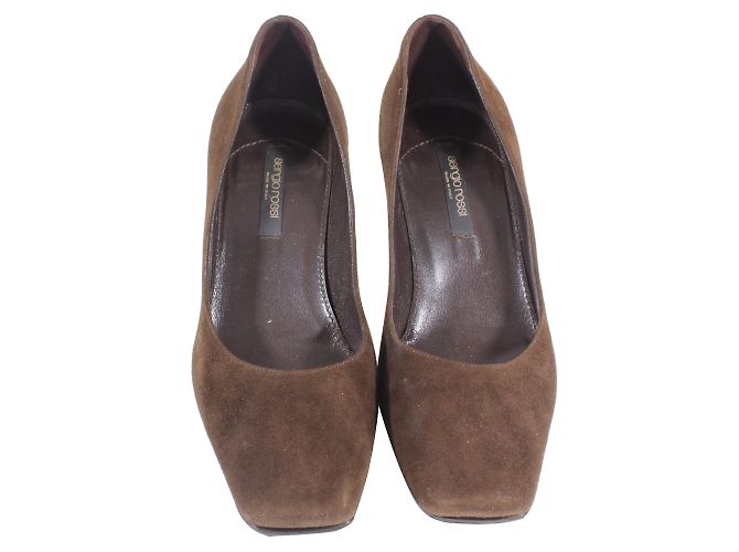 Sergio Rossi Pumps aus Wildleder in Braun 38.5