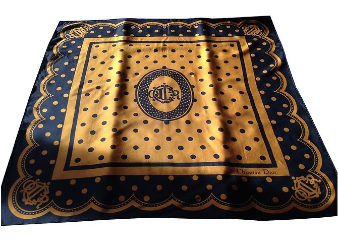 Foulard Christian Dior Carre in seta giallo