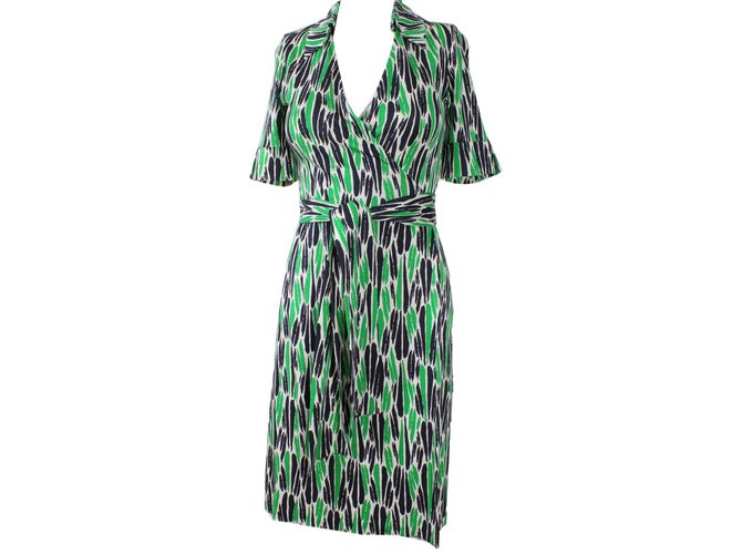 Diane Von Furstenberg Dresses Green Silk  ref.14401