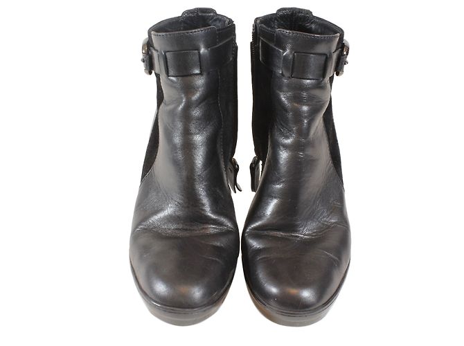 Tod's Stiefeletten aus schwarzem Leder