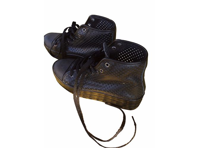 Baskets Junya Watanabe en cuir perforé noir