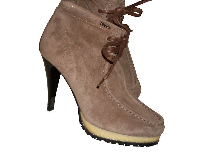 Stivaletti Pinko Beige in Scamosciato