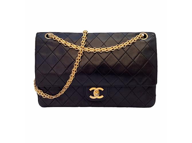 Timeless Chanel Handtaschen Schwarz Leder  ref.14862