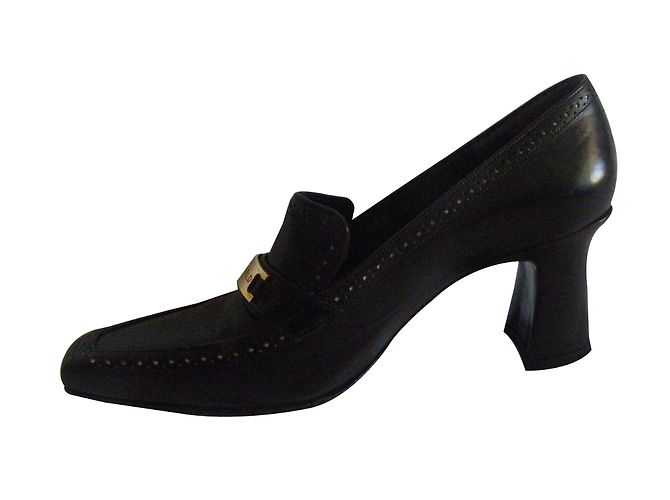 Karl Lagerfeld Flats