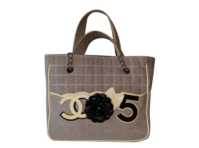 Chanel Handbags Grey Cloth  ref.15107