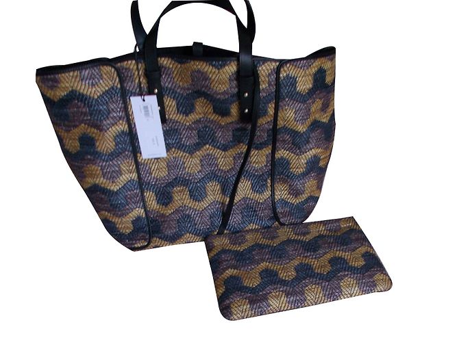 Gerard Darel Sacolas