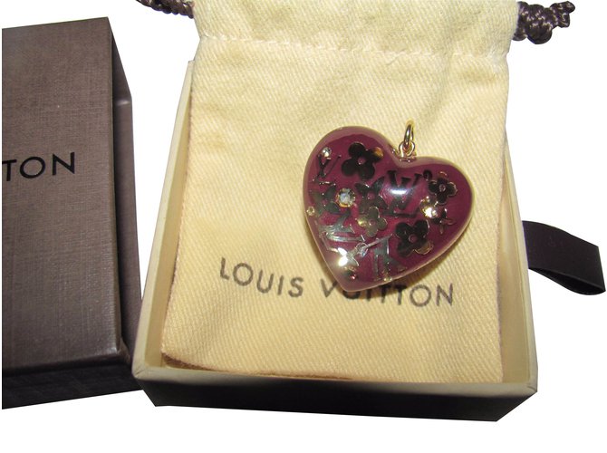 Louis Vuitton Pendant necklaces  ref.15346