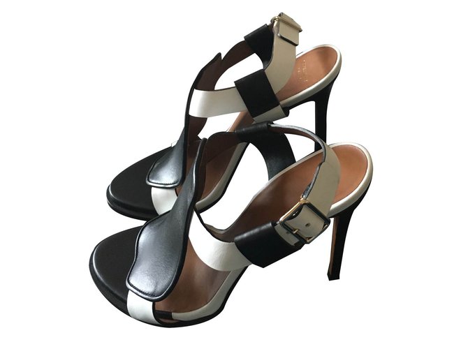 Givenchy Sandals Black Leather  ref.15457