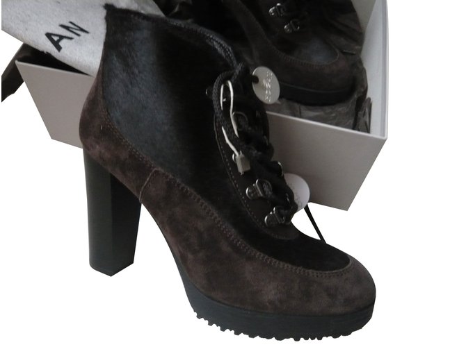 ankle boots hogan