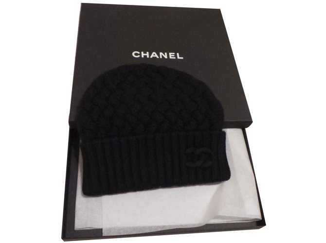 Chanel Hats Black Cashmere  ref.15609