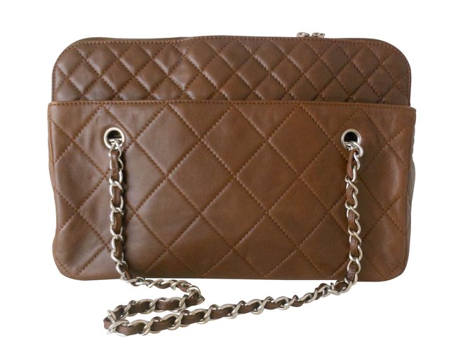Camera Chanel Handbags Brown Leather  ref.15646