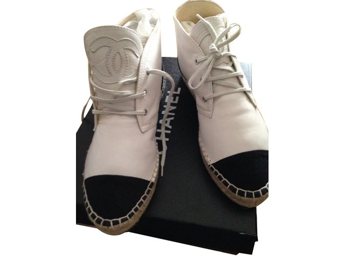 Chanel Espadrilles White Leather  ref.16342