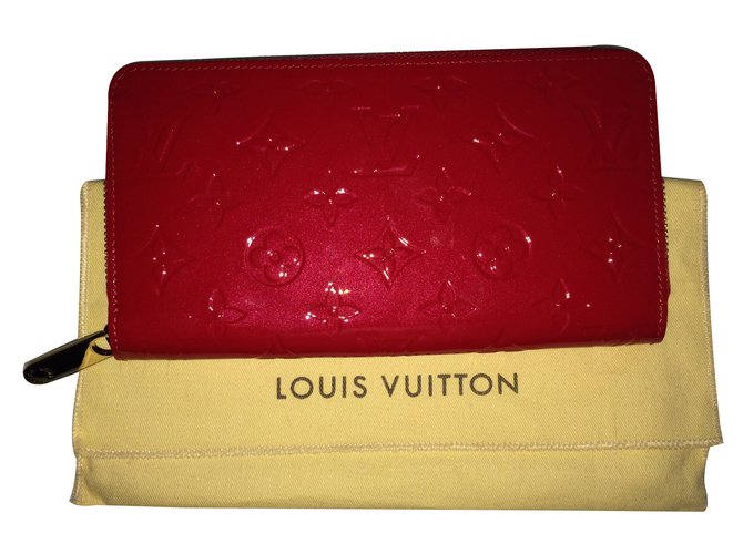 Zippy Louis Vuitton carteiras Vermelho Couro envernizado  ref.16412