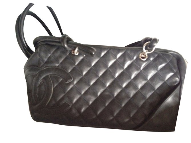 Chanel Handbags Black Leather  ref.16425
