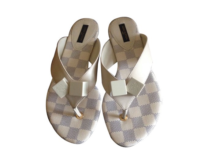 Louis Vuitton Mules White Leather  ref.16506