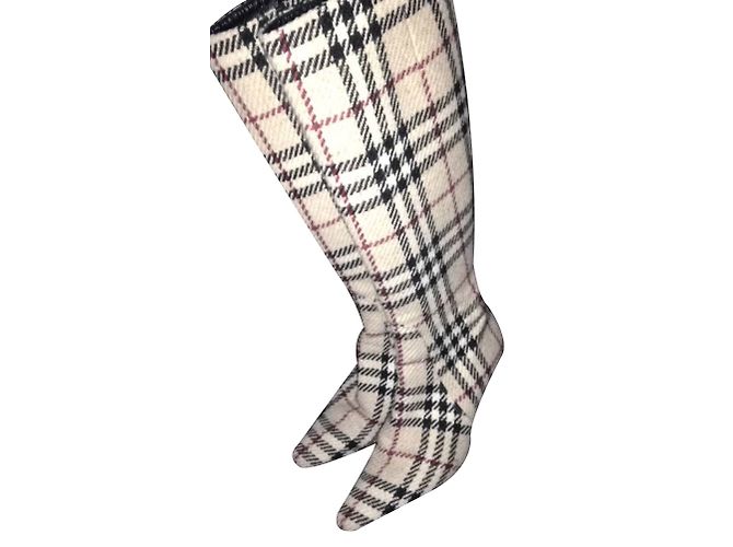 Burberry Botas Beige Lana