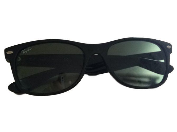 Ray-Ban Oculos escuros Preto  ref.16669
