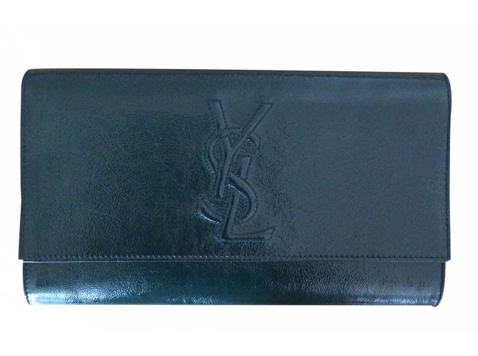 Yves Saint Laurent Clutch Green Patent leather  ref.17165