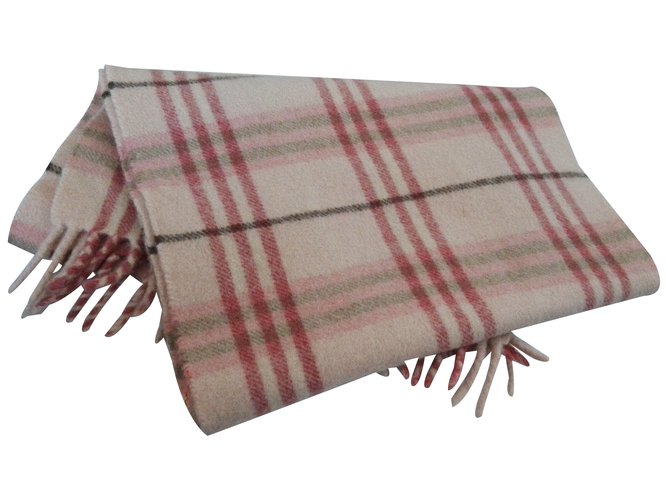 Burberry Scarf Pink Wool  ref.17277