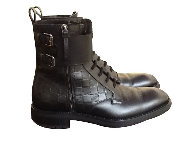 Louis Vuitton Boots Black