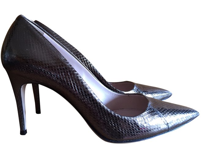 dark silver shoes heels