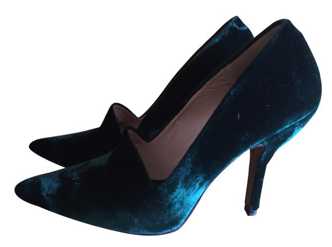 dark green velvet heels