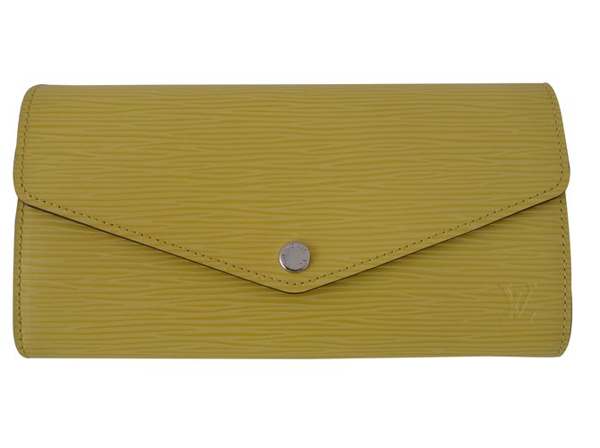 Sarah Louis Vuitton carteiras Amarelo Couro  ref.17850