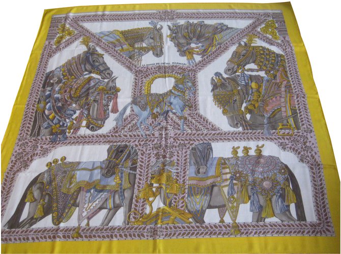 Hermès "danse du cheval  Marwari" Cachemire Multicolore  ref.17854