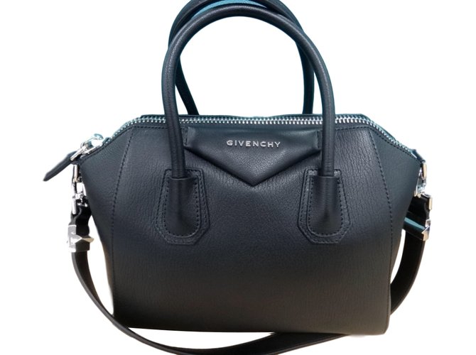 Givenchy antigona mini bag black  Givenchy antigona mini, Pretty