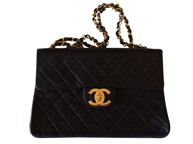 Timeless Chanel Travel bag Black Leather  ref.18777