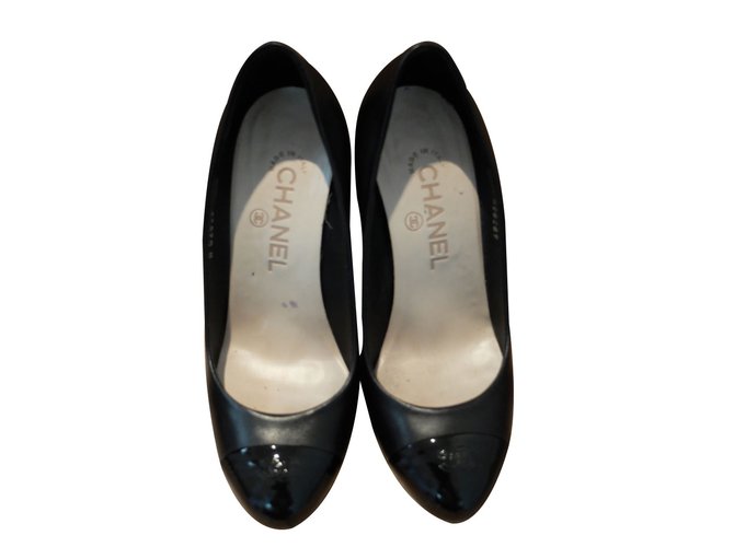 Chanel Heels Black Leather  ref.19106