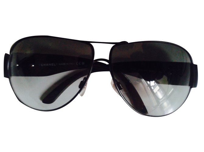 Chanel Sunglasses Black  ref.19536