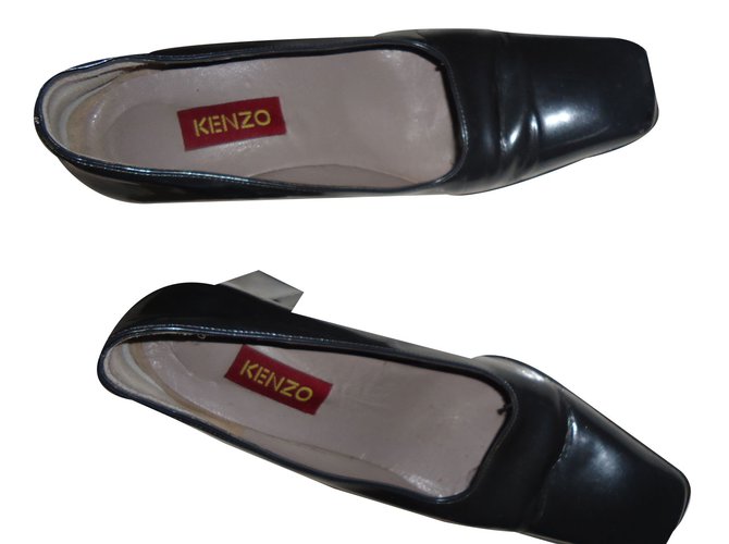 Kenzo Heels Khaki Patent leather  ref.19791