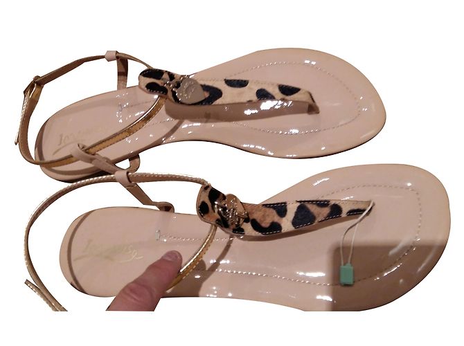 Autre Marque Beige Suede Flip Flops