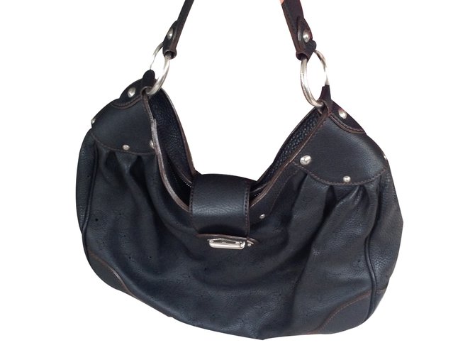 Louis Vuitton Handbags Black Leather  ref.20197
